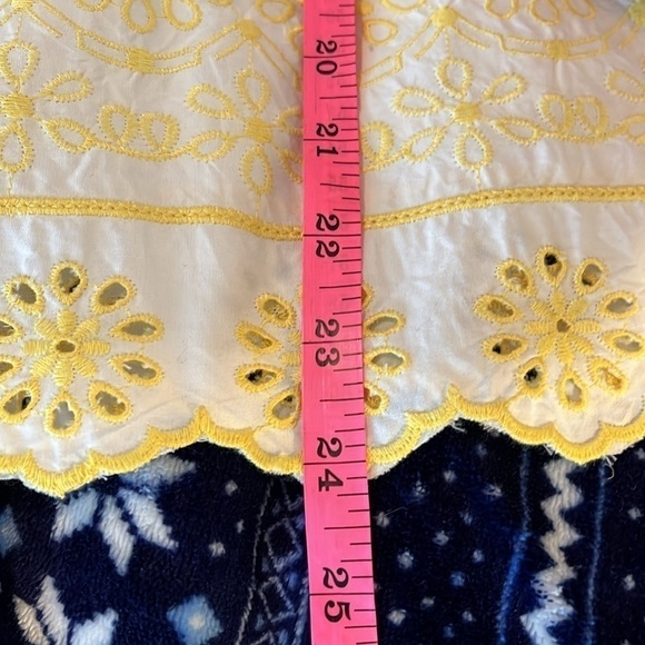 NWOT Talbots Women’s White Blouse With Yellow Embroidery Size Large - Picture 7 of 9